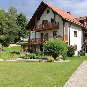 Gaestehaus Sporrer Hotel Neualbenreuth