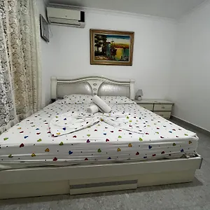 Apartment Boulevard 